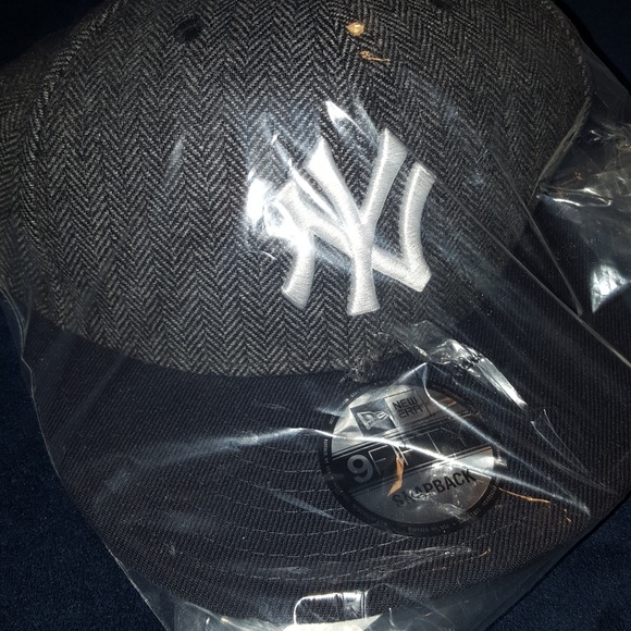 New Era Pattern Pop New York Yankees Snapback Hat - Picture 6 of 7